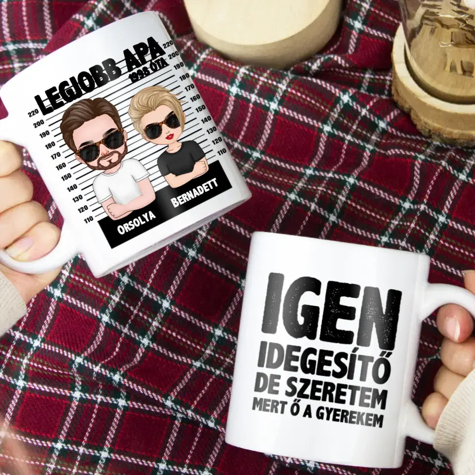 Apa gyermekeivel bögre szerkeszthető karakterekkel 