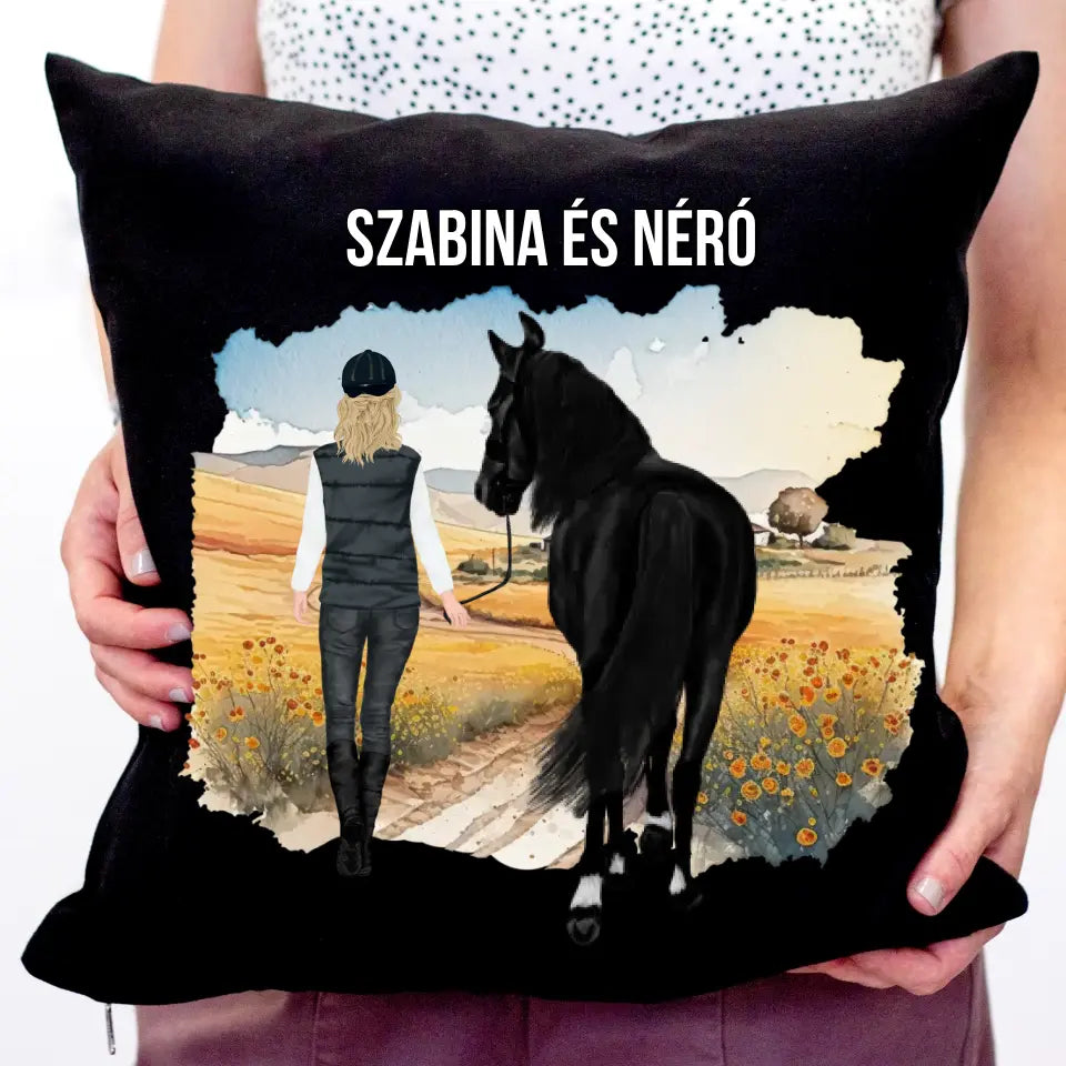 Lovas fekete párna nőknek
