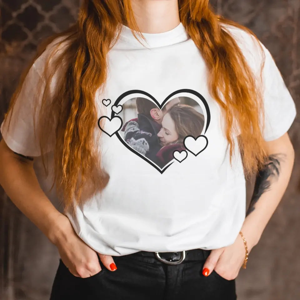 Aranyos szív alakú egyedi képes női póló
