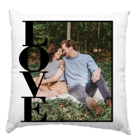 Egy képes Love párna