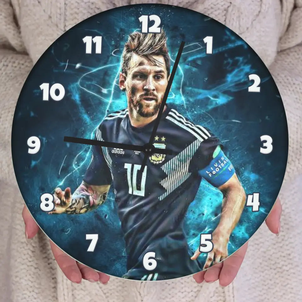 Messi falióra saját névvel