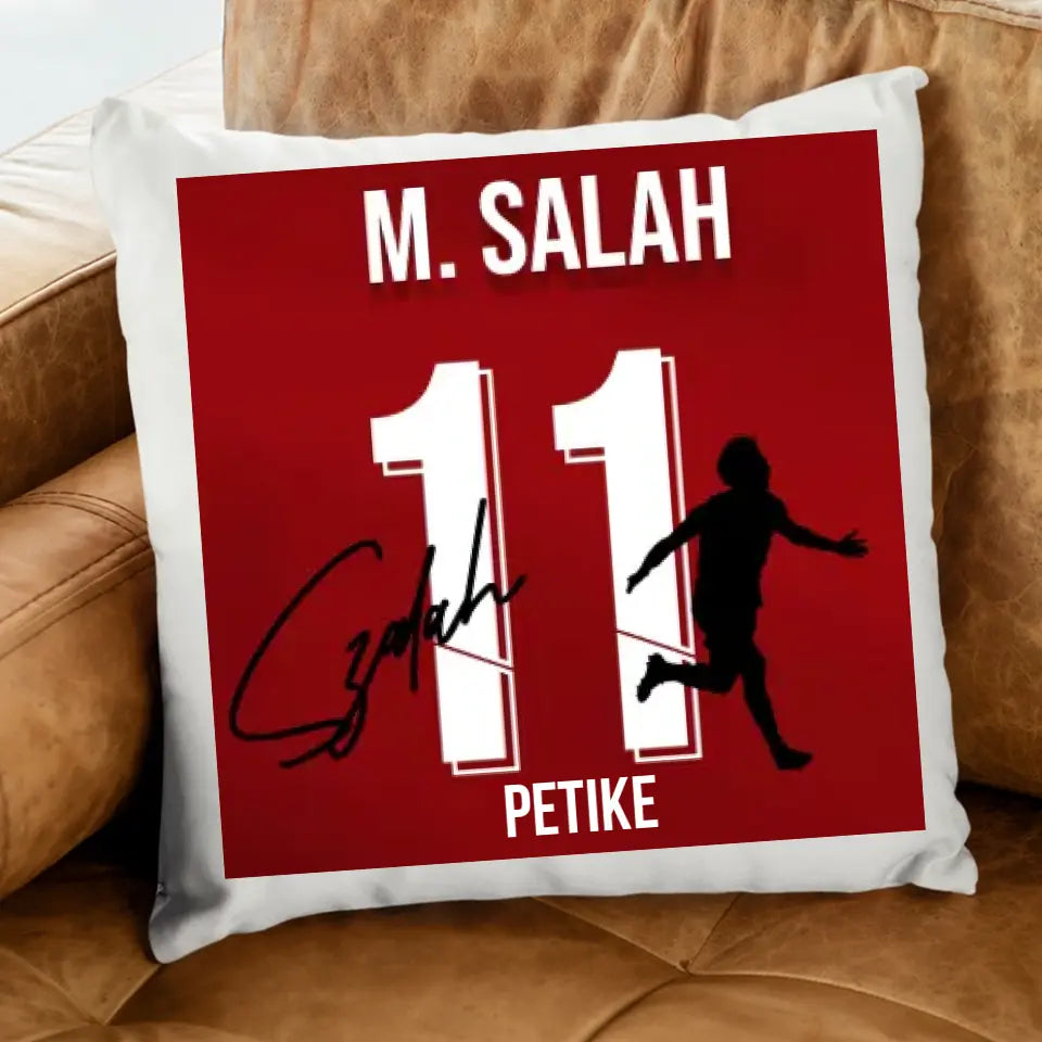 M.Shala mezes párna aláírással 