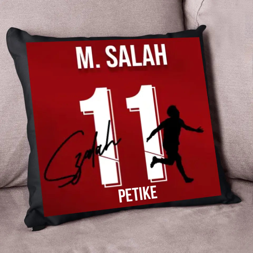 M.Shala mezes párna aláírással 