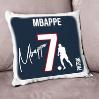 Mbappe mezes párna aláírással 