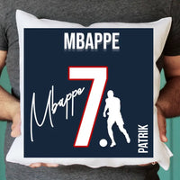 Mbappe mezes párna aláírással 