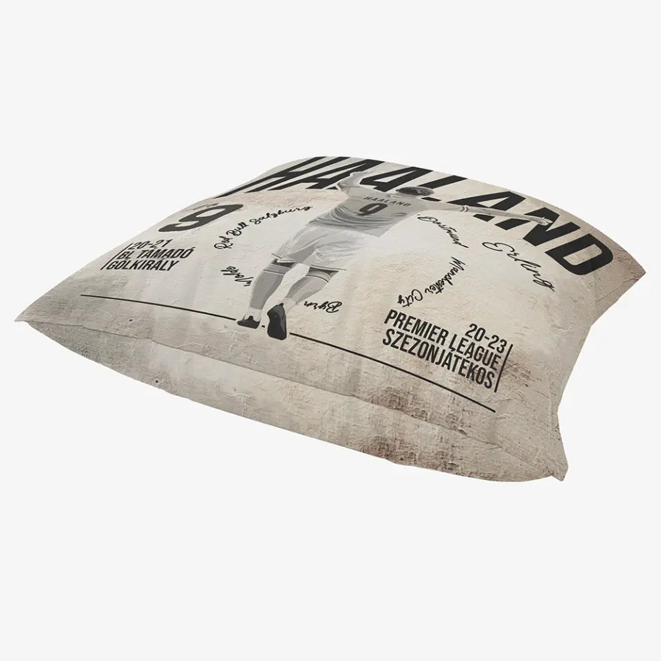 Személyre szabható Haaland focis ajándék párna gyerekeknek - egyedi névvel