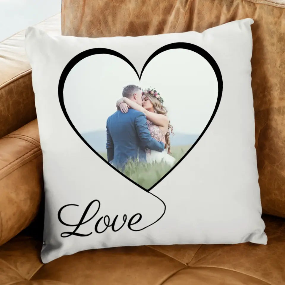 Szív keretes fényképes párna Love felirattal