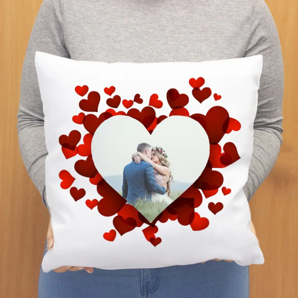Valentin napi párna szív kerettel