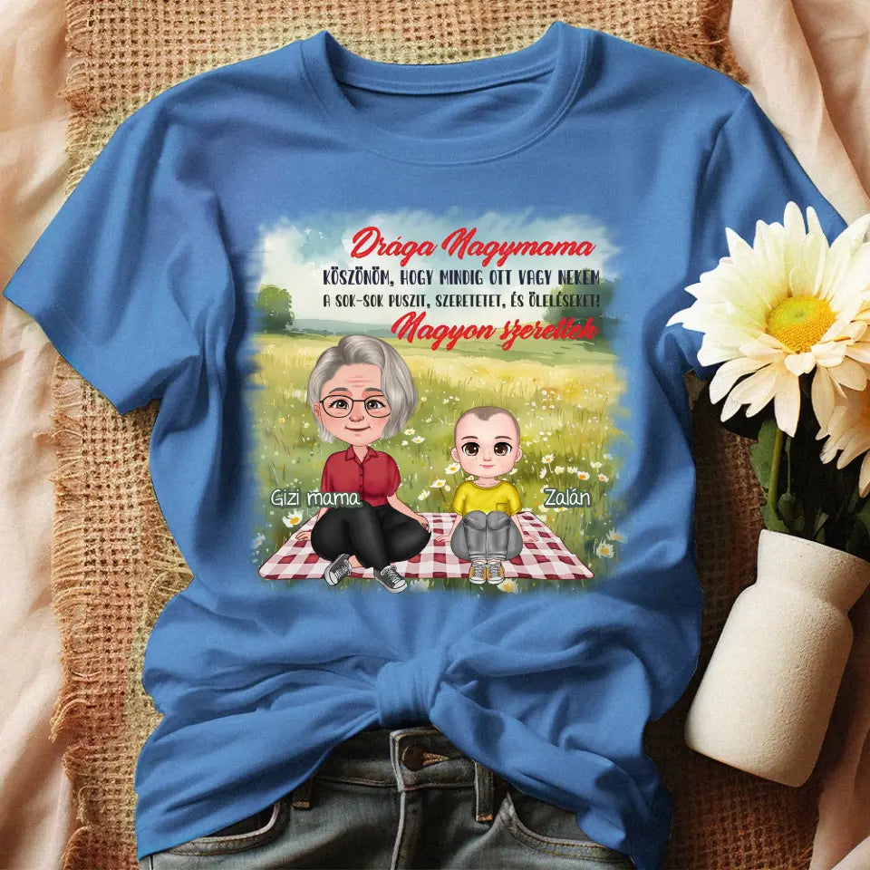 Egyedi ajándék nagymamáknak - Szerkeszthető karakteres Drága nagymama póló kék