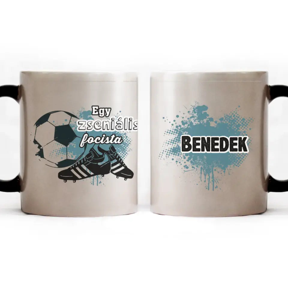 Egy zseniális focista feliratos bögre, egyedi névvel