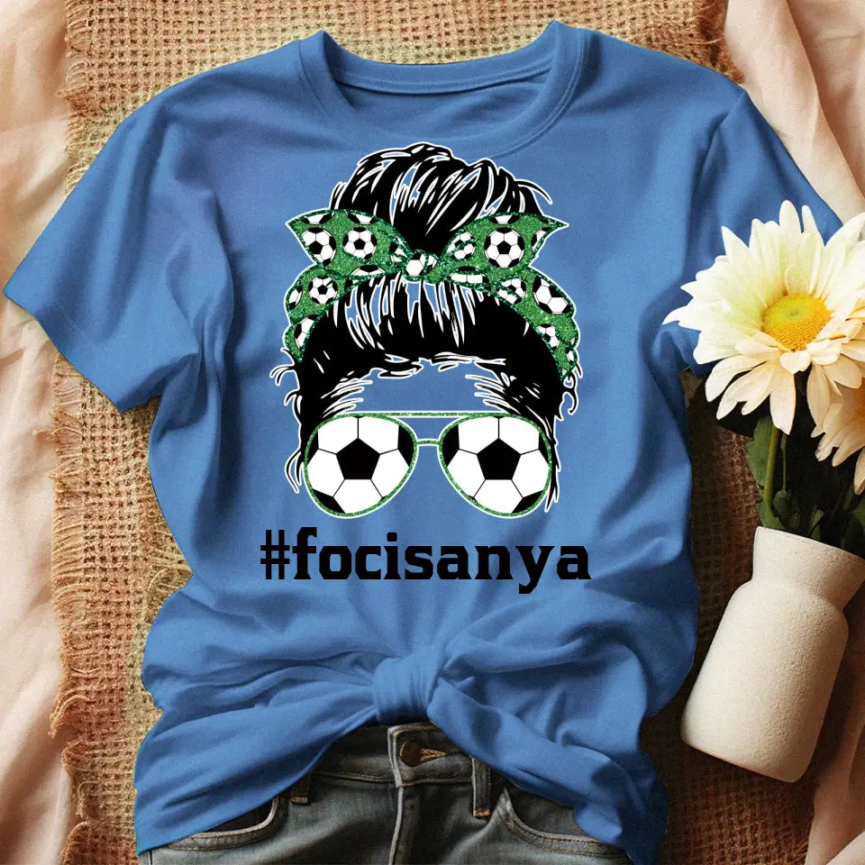 Egyedi feliratos focis póló nőknek