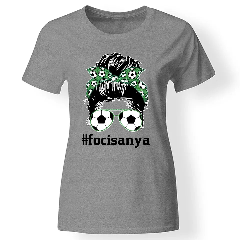 Egyedi feliratos focis póló nőknek