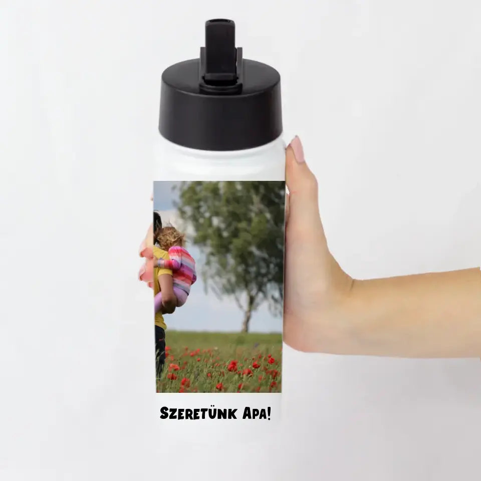 Egyedi képes és feliratos szívószálas kulacs