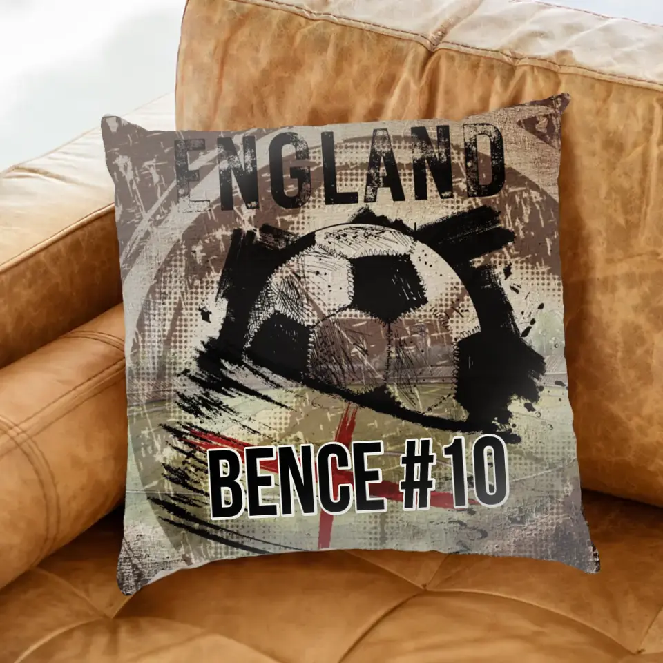 EB 2024 Anglia  focis ajándék párna - egyedi névvel