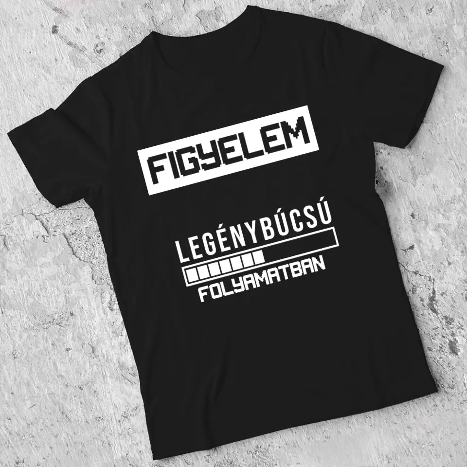 Legénybúcsú folyamatban szerkeszthető feliratos póló