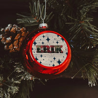 Karácsonyi piros gömbdísz saját névvel