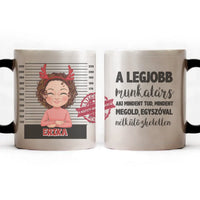 Egyedi karácsonyi ajándék bögre munkatársaknak választható karakterekkel -  egy személlyel