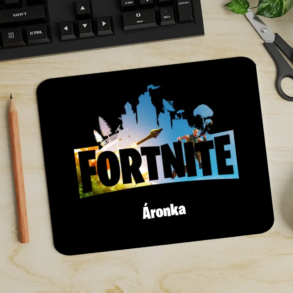 Fortnite feliratos egérpad gyerekeknek egyedi névvel