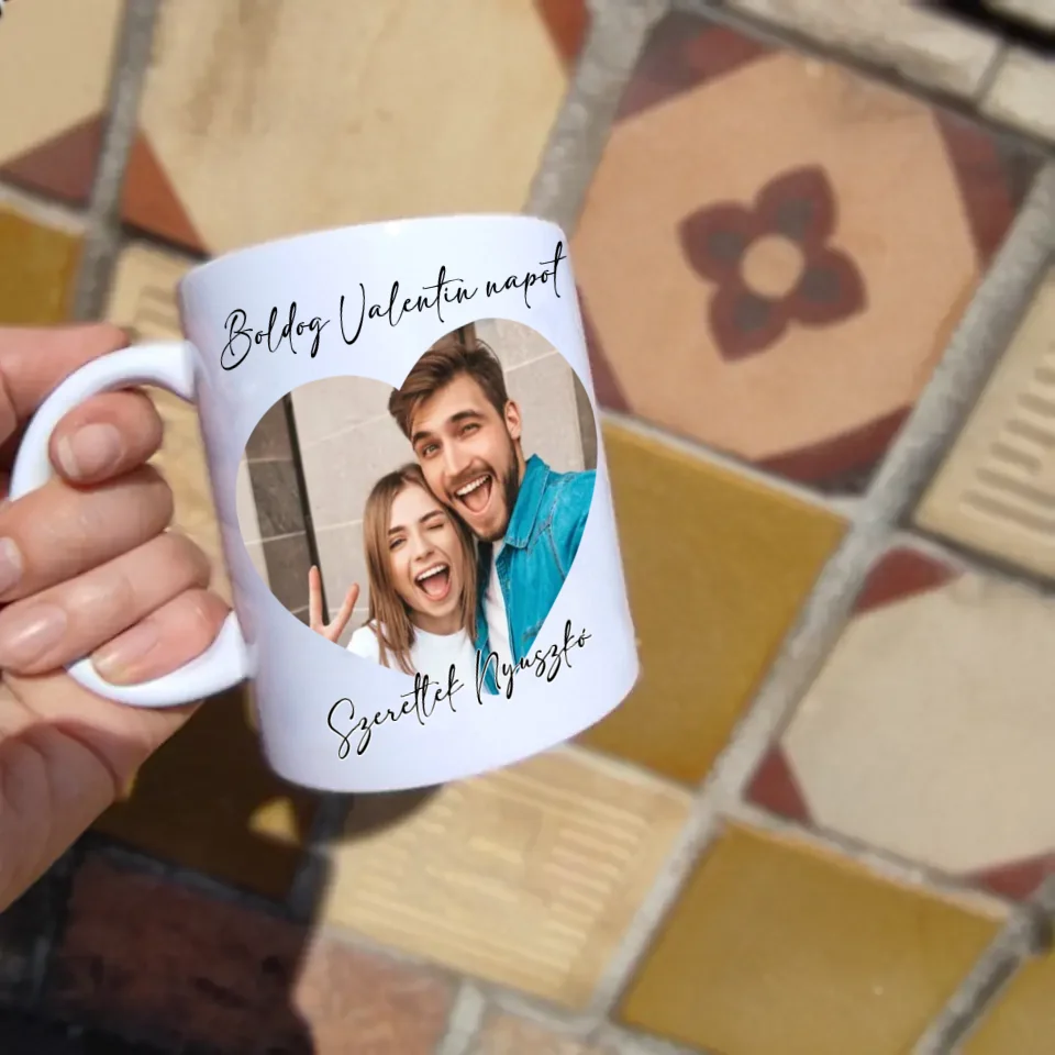 Valentin napi szív alakú két képes bögre 