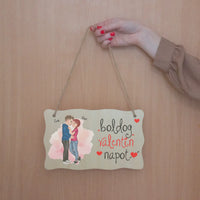 Valentin napi ölelkező cuki páros dísztábla