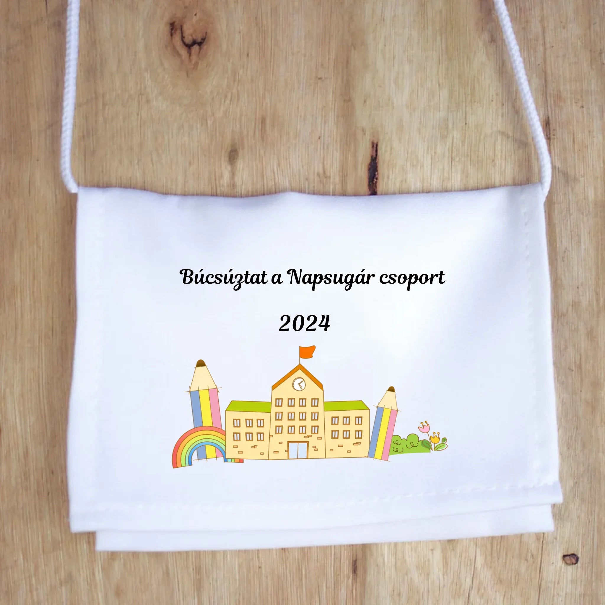 Óvodás búcsúztató tarisznya egyedi névvel és óvodás jellel