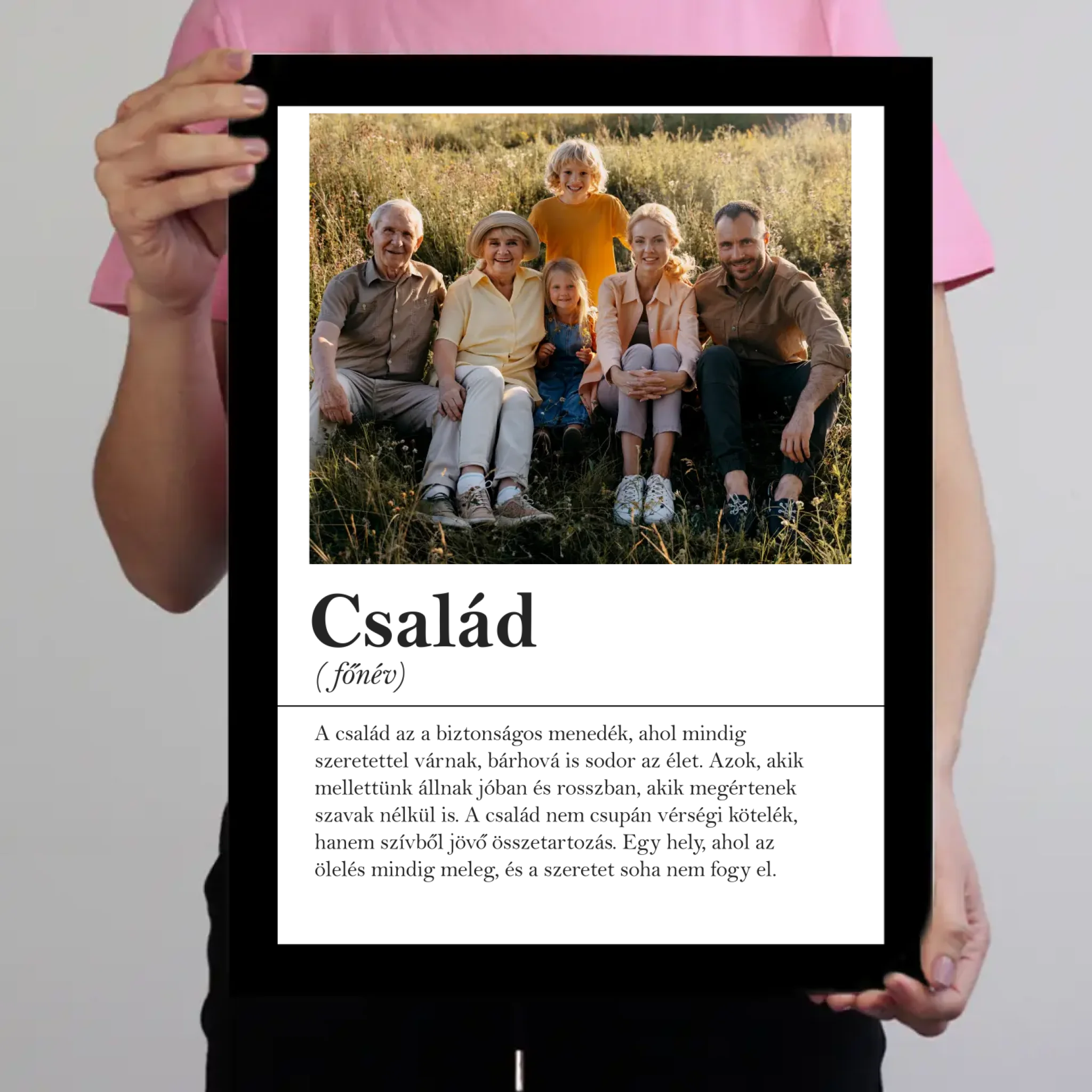 Egy csodálatos Édesanya jellemzői - Egyedi scrabble feliratos falikép Anyák napjára