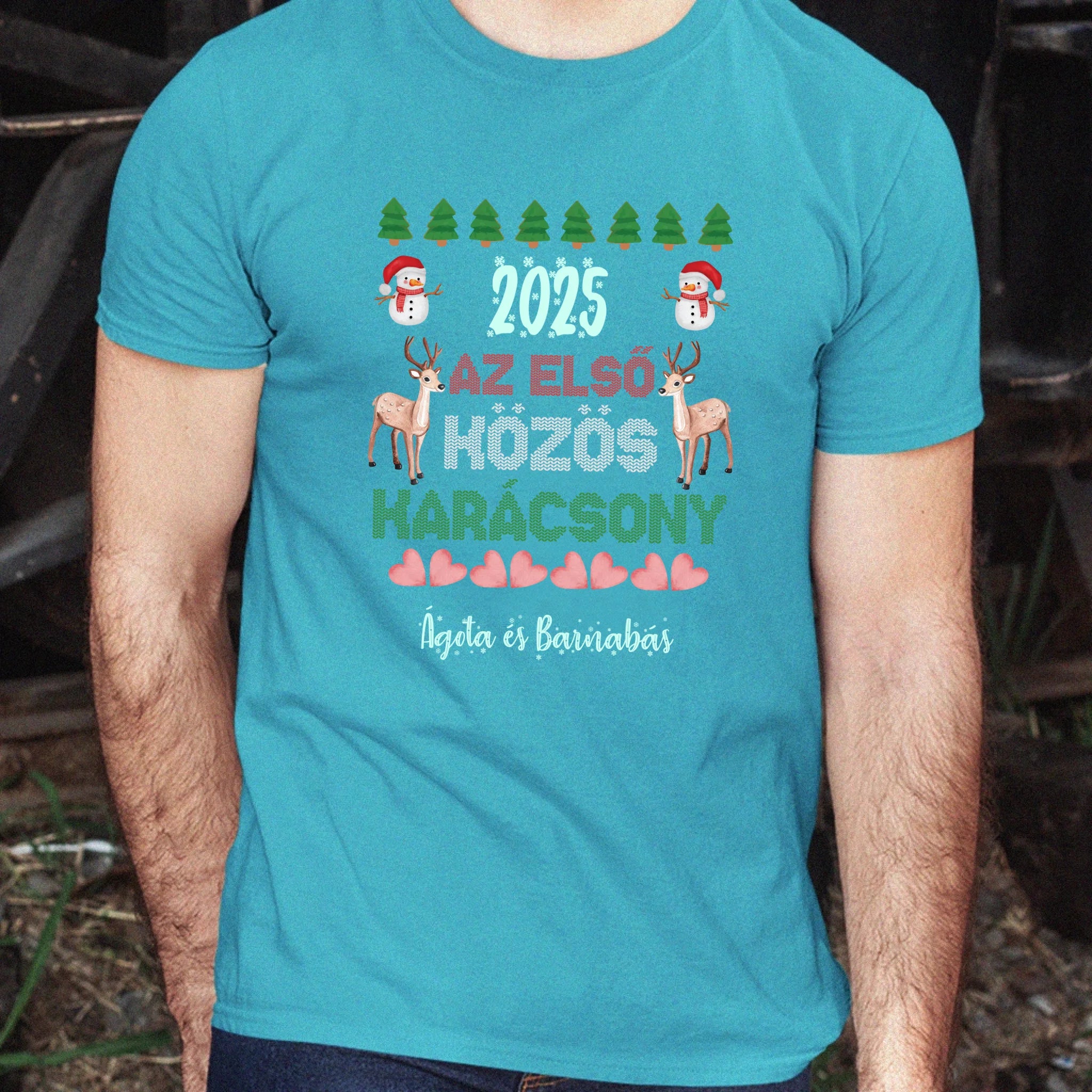 Az első közös karácsony szerkeszthető dátummal és névvel páros férfi póló