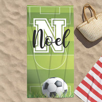 Ajándék focistáknak - személyre szabott strandtörölköző névvel