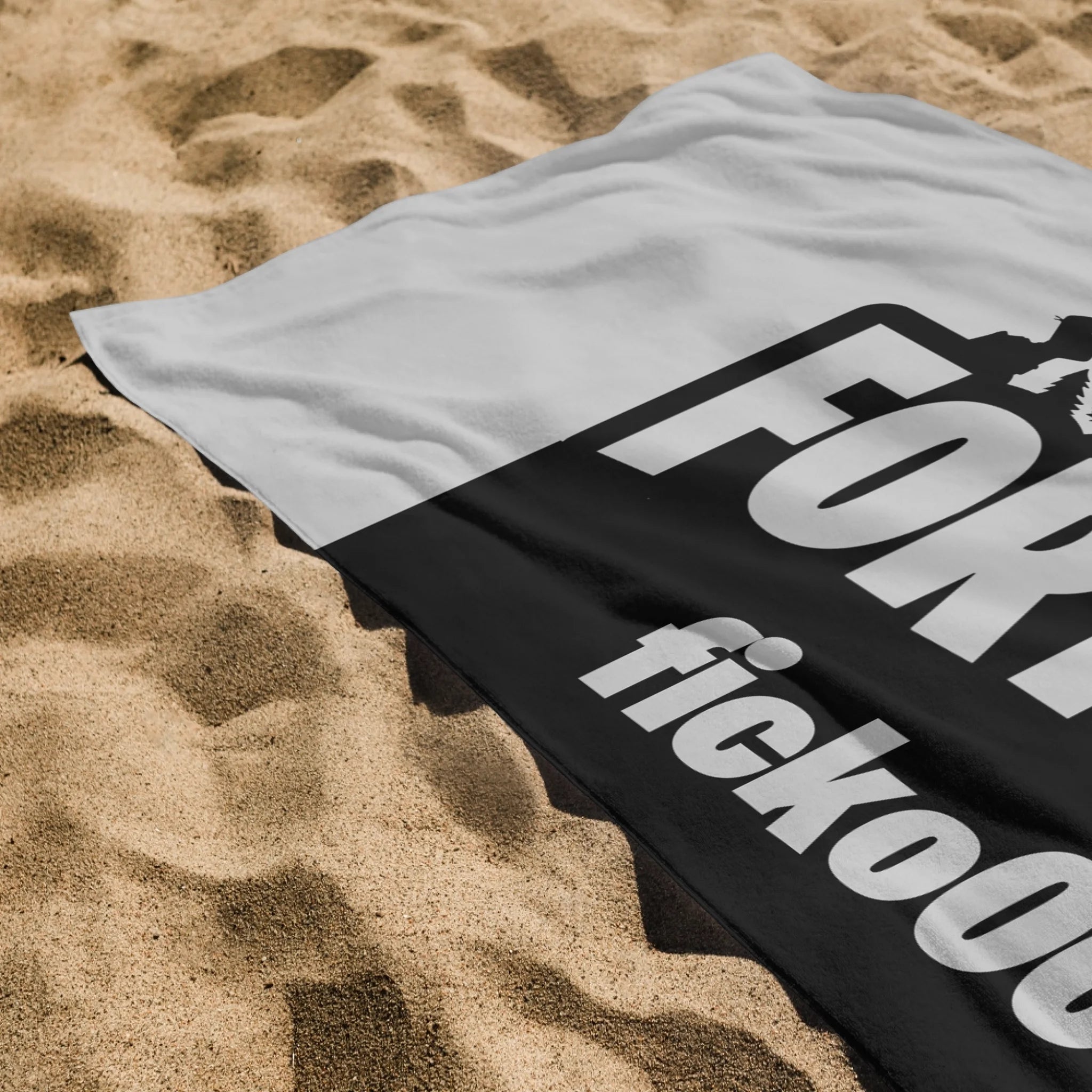 Fortnite mintás strandtörölköző szerkeszthető névvel