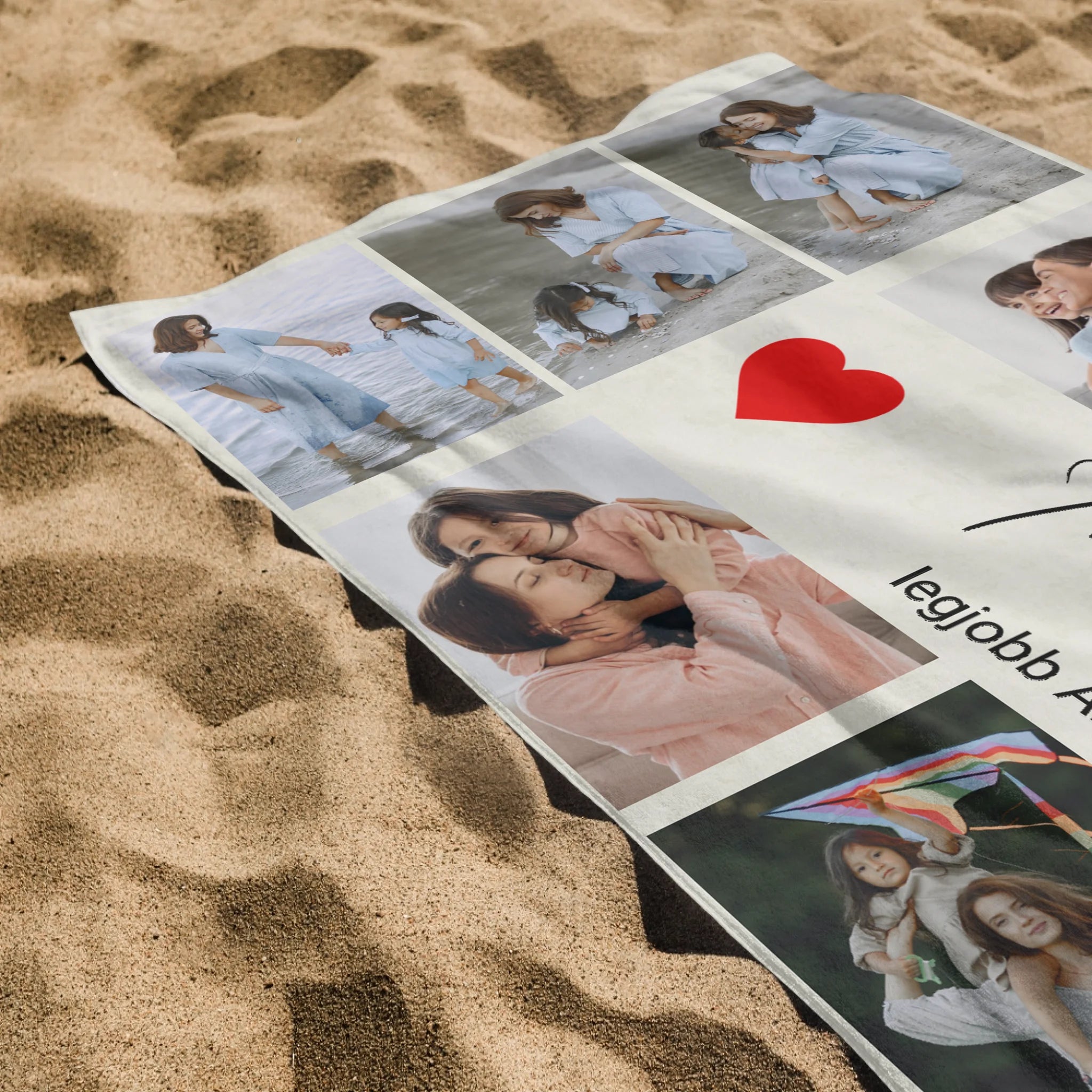 Egyedi 10 képes strandtörölköző szerkeszthető felirattal