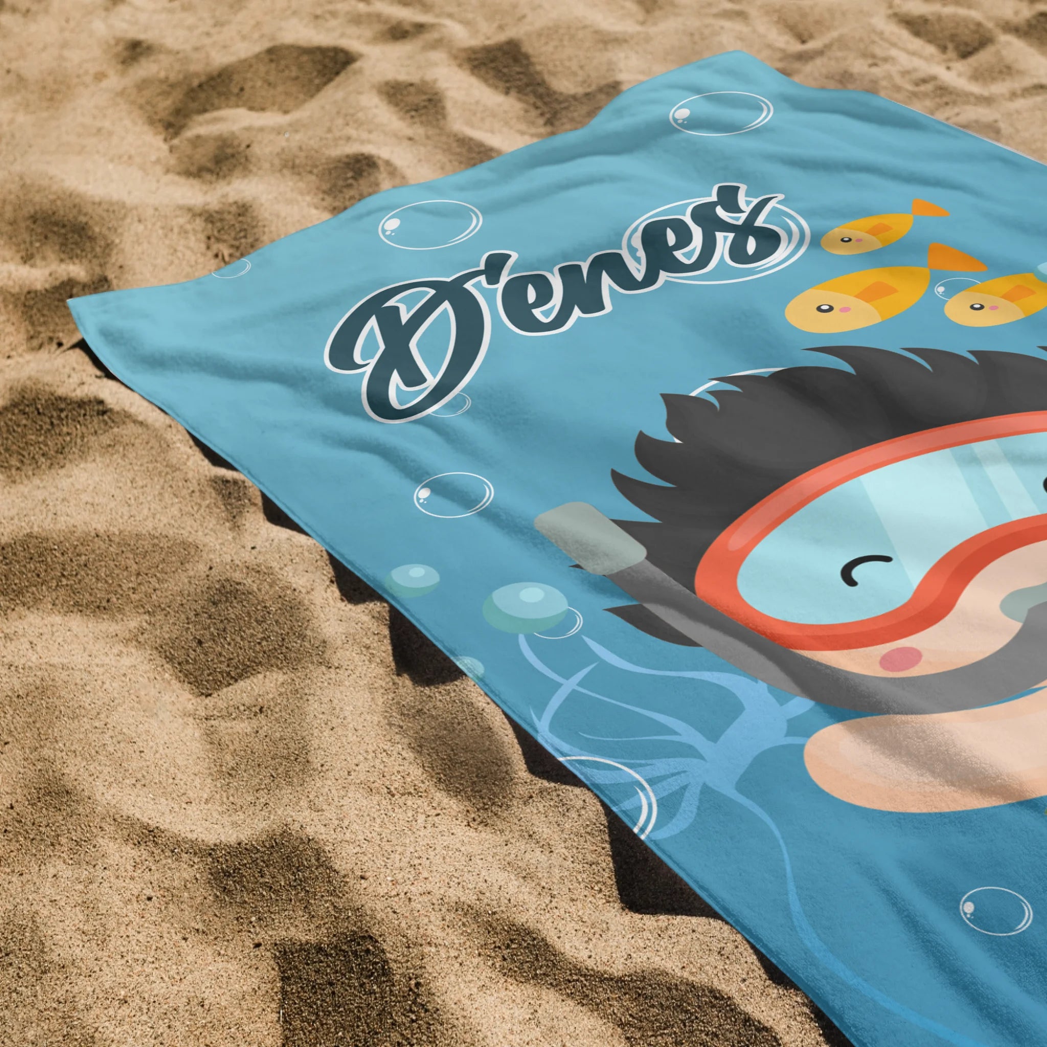 Egyedi strandtörölköző gyerekeknek személyre szabható fiús mintával