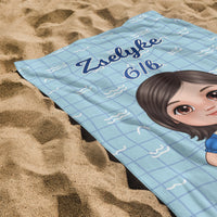 Szerkeszthető karakteres ajándék törölköző iskolai úszásra lányoknak