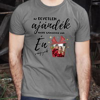 Az egyetlen ajándék amire szükséged van - vicces karácsonyi férfi póló