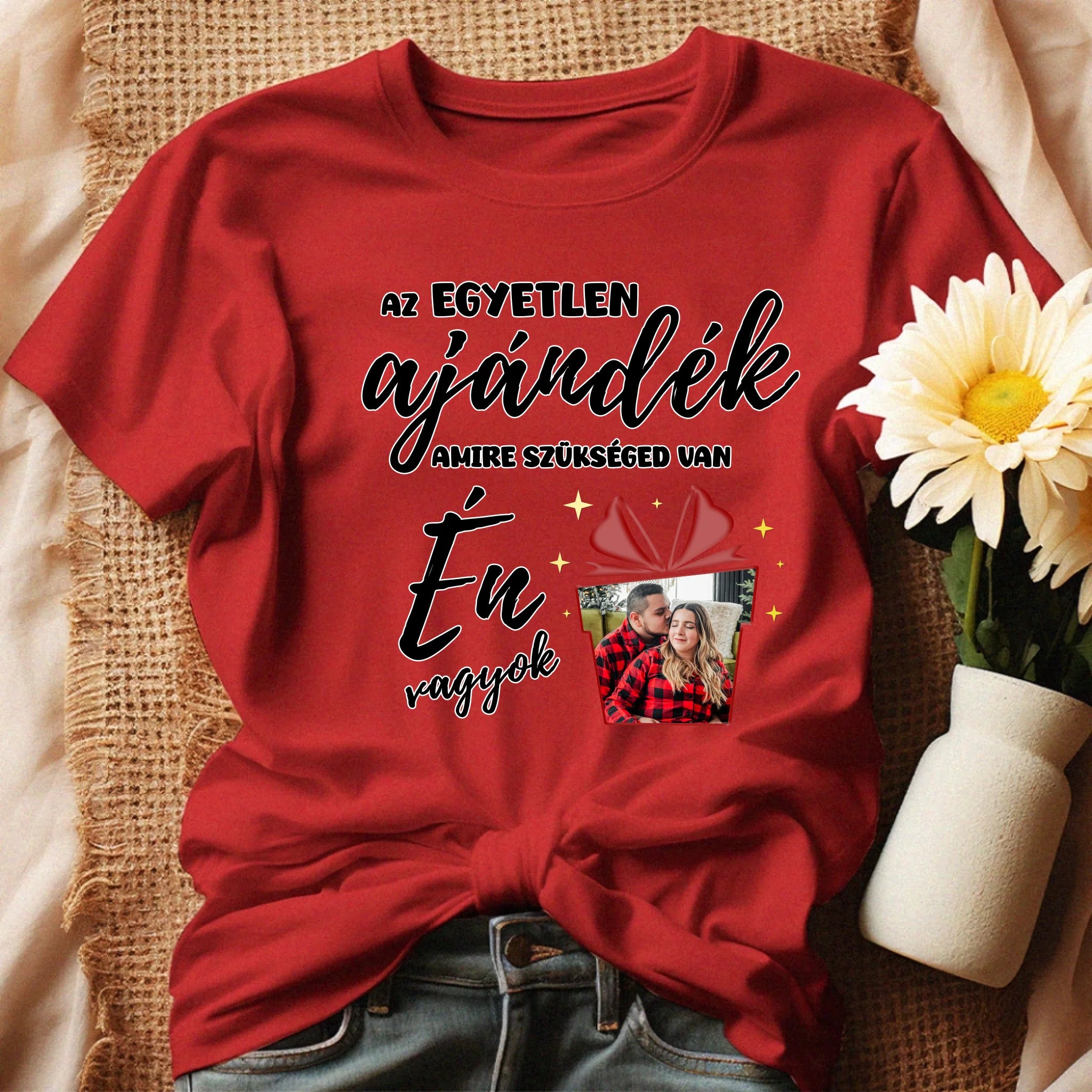 Az egyetlen ajándék amire szükséged van - vicces karácsonyi női póló