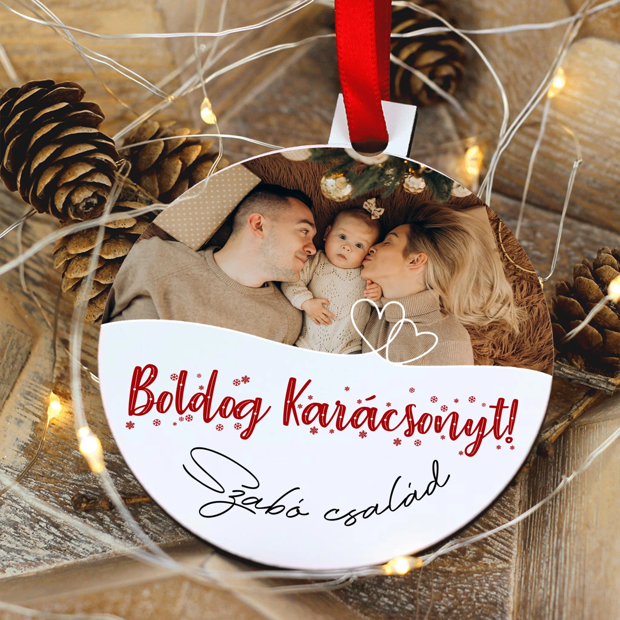 Egyedi fényképes kör alakú karácsonyfadísz szerkeszthető felirattal