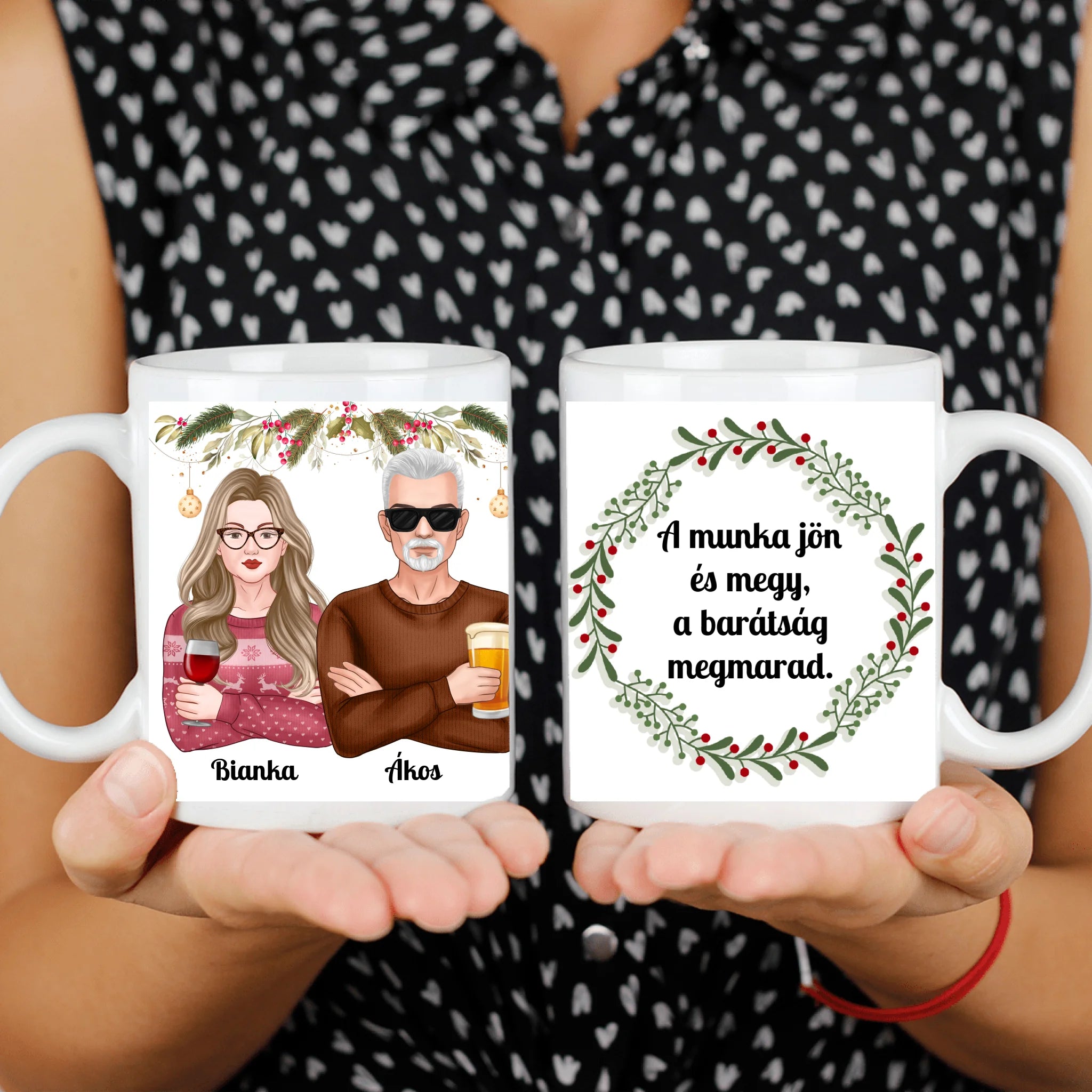 Karácsonyi bögre kollégáknak – vicces üzenettel és fényképpel