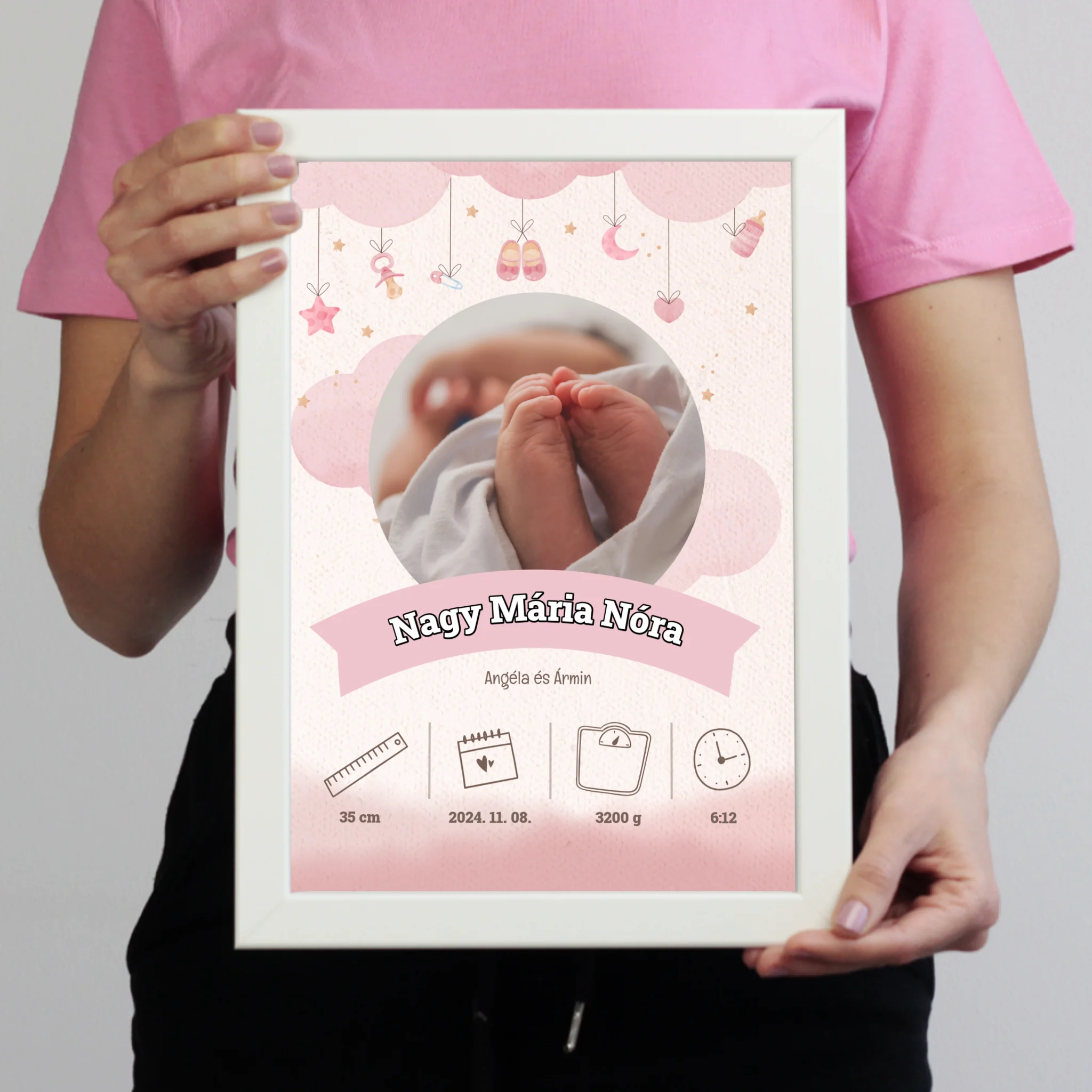 Megérkeztem falikép adatokkal babaköszöntő ajándék szülőknek