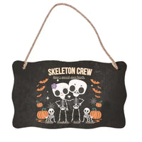 Személyre szabható őszi Halloweeni fali dekor tábla - Skeleton Crew családi ajándék pároknak