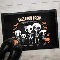 Személyre szabható őszi Halloweeni lábtörlő - Skeleton Crew családi ajándék