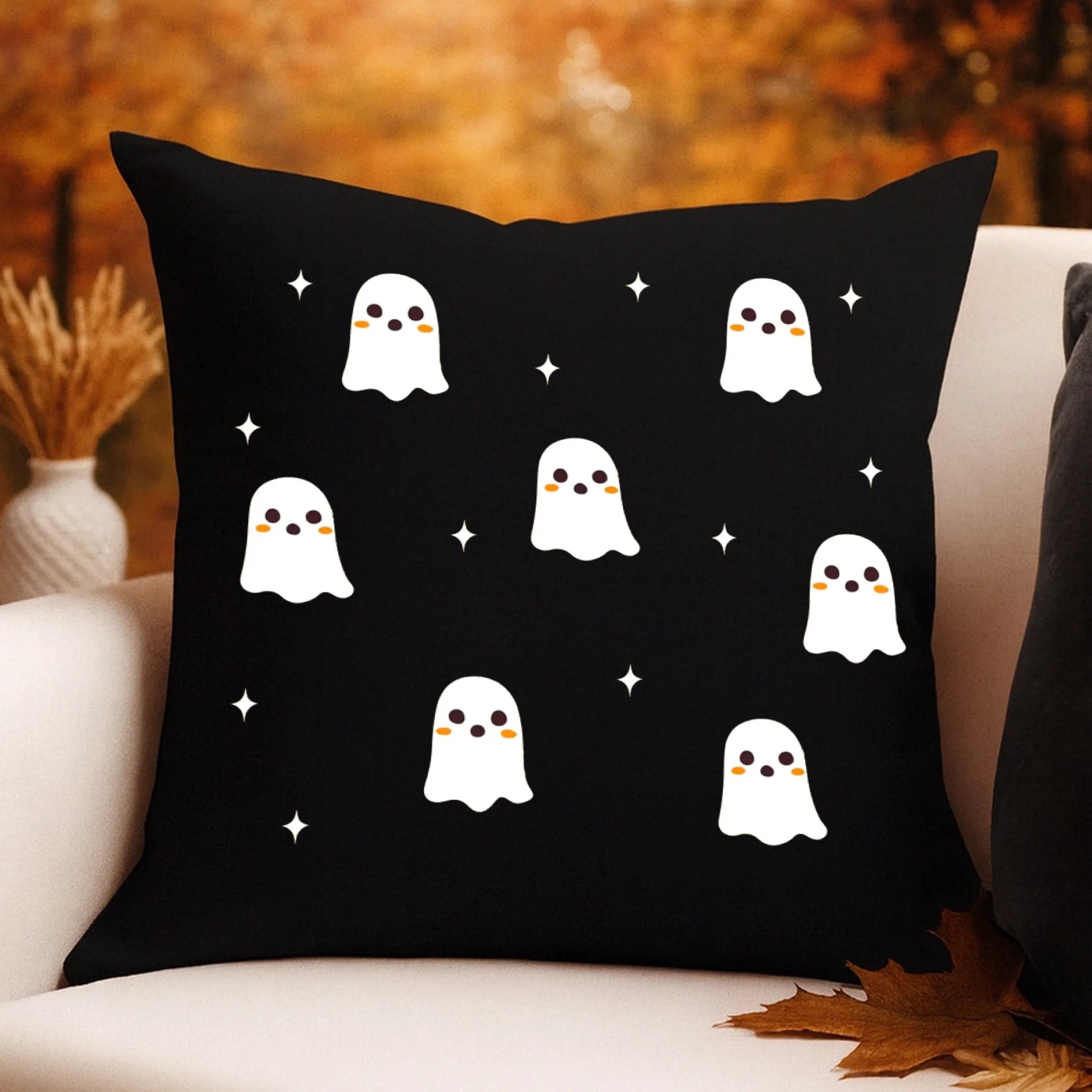 Halloweeni fekete díszpárna választható mintával