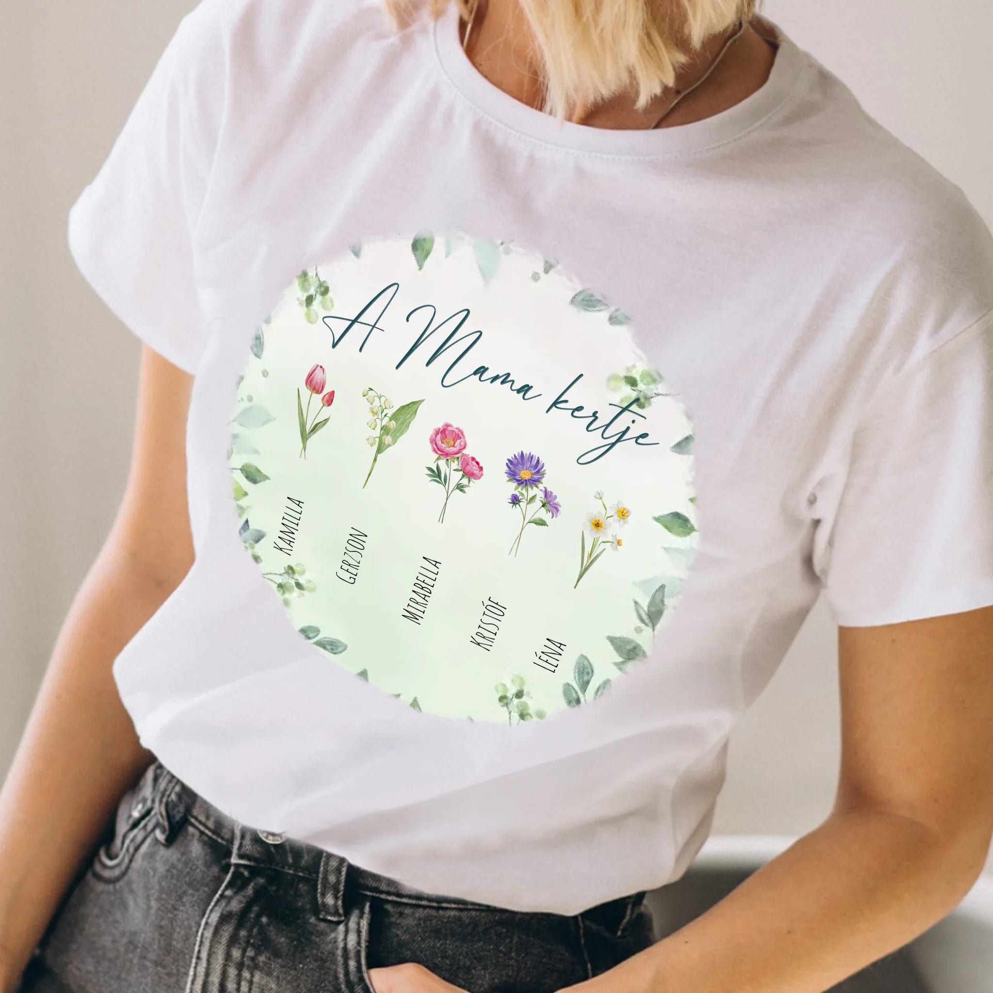 A Mama kertje szerkeszthető, egyedi neves póló Nagymamáknak