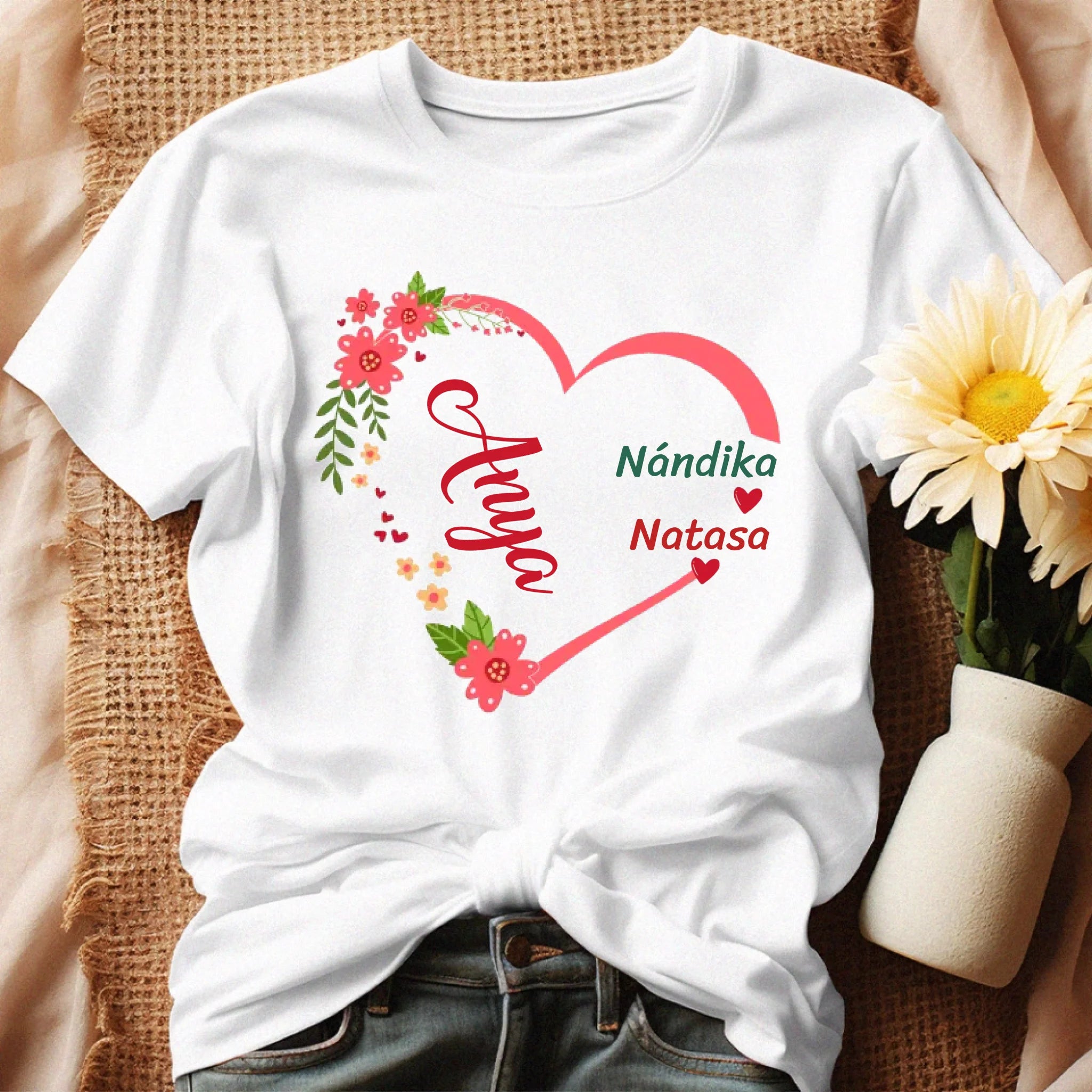 Virágos szív egyedi feliratos női póló Anyáknak