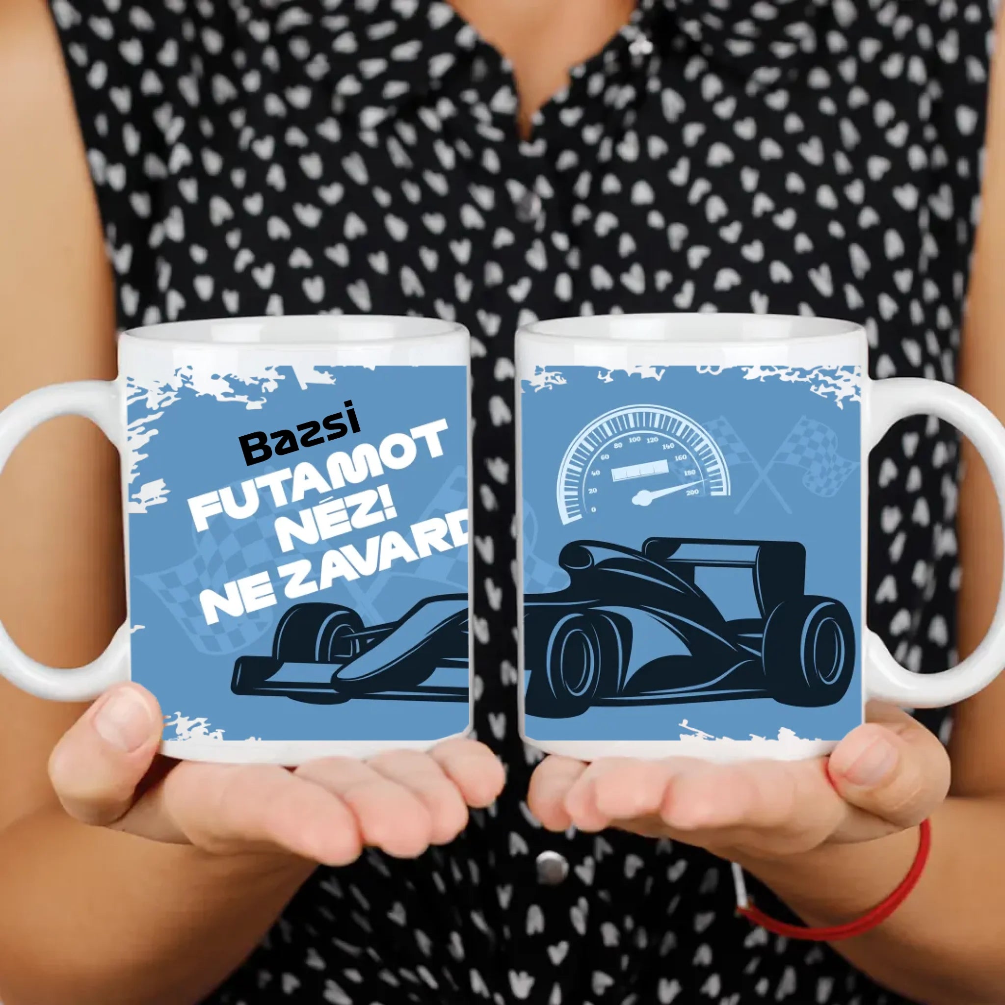 Ne zavard futam közben egyedi neves bögre