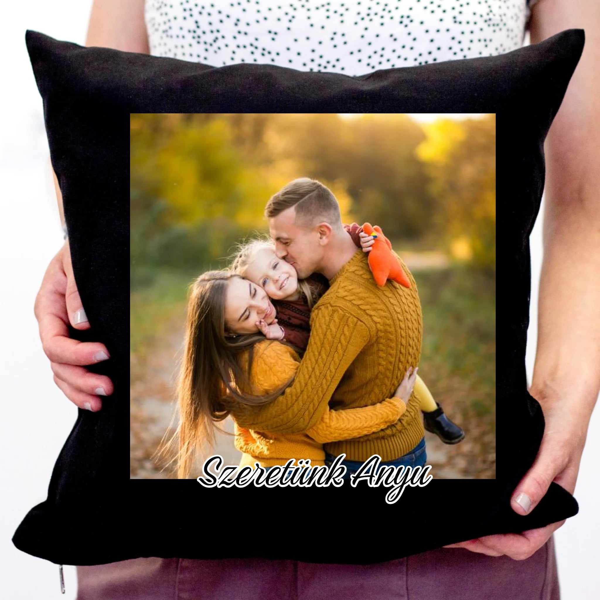 Egyedi fényképes fekete párna