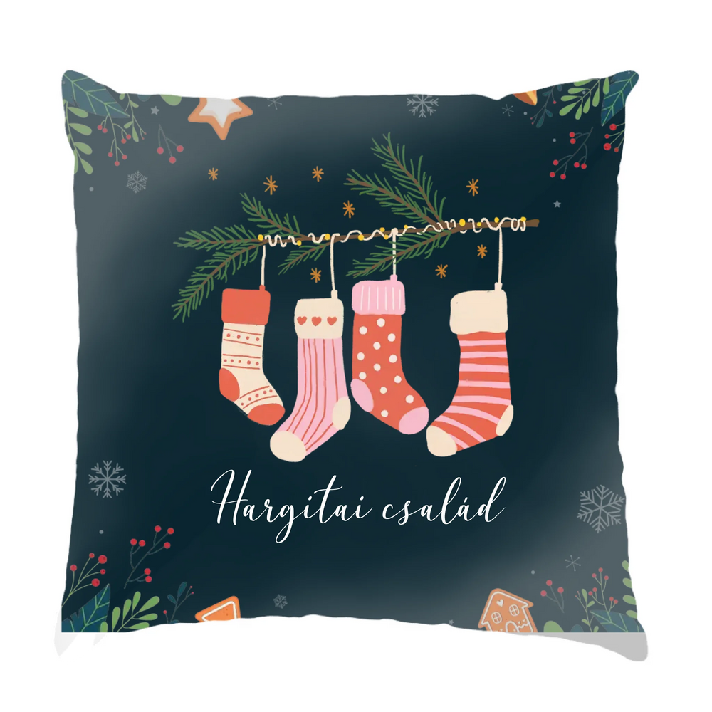 Karácsonyi csizmás Fullprint párna a családnak szerkeszthető felirattal