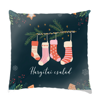 Karácsonyi csizmás Fullprint párna a családnak szerkeszthető felirattal