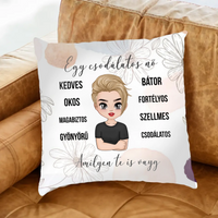 Nőket jellemző fullprint párna egyedi feliratokkal