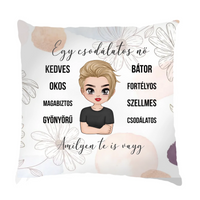 Nőket jellemző fullprint párna egyedi feliratokkal