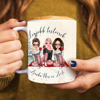 Egyedi karácsonyi bögre Nővéreknek szerkeszthető karakterekkel