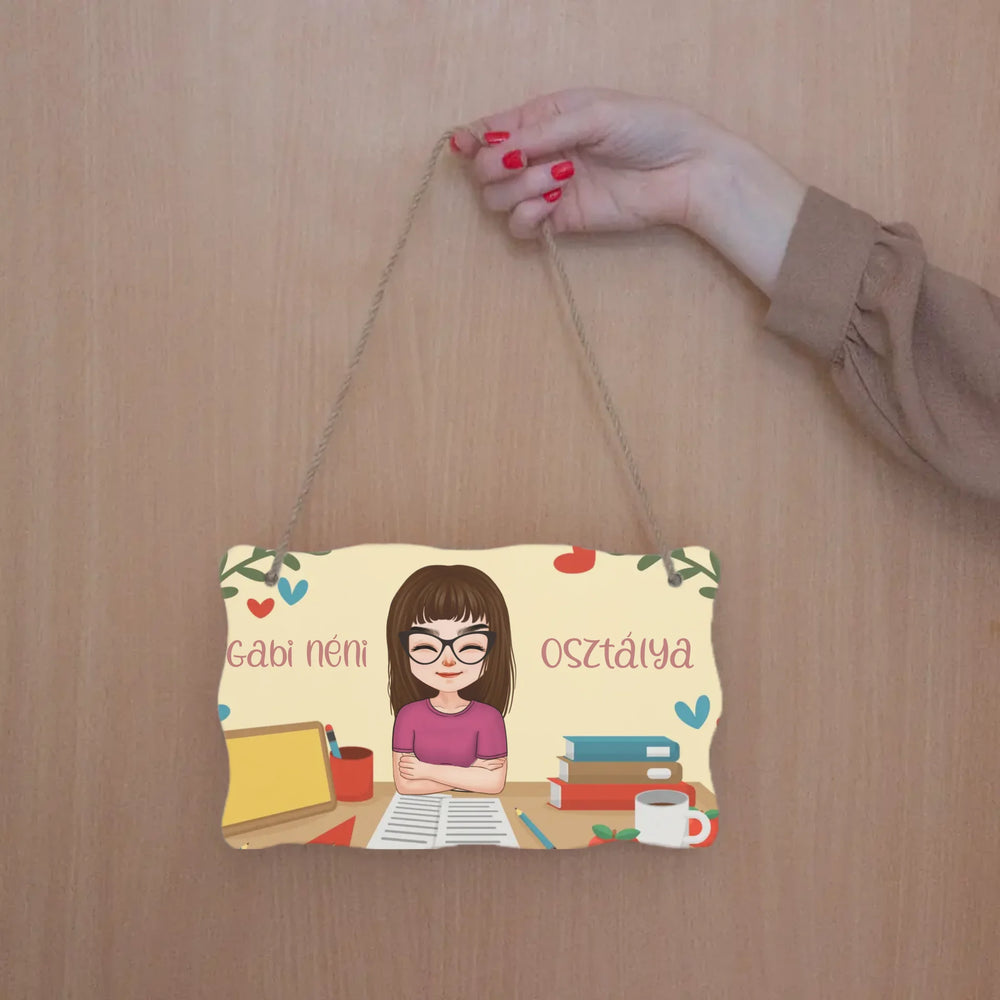 Az óvó/tanárnő osztálya - Személyre szabható cuki karakteres fatábla